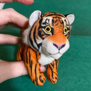 B1G2- Nat Geo Small Bengal Tiger Plush Toy - Buy 1, Get 2 FREE